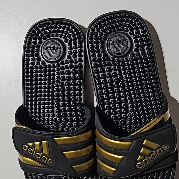 NWOT Adidas Adissage Slides - Picture 3 of 5
